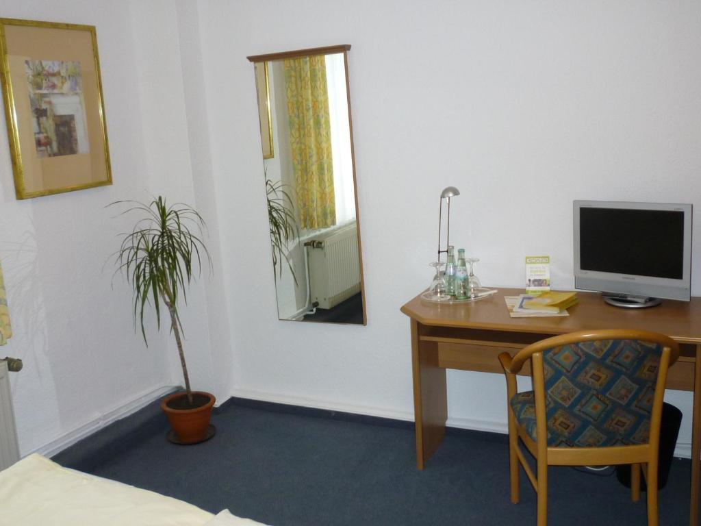 Hotel-Gaststatte Mutter Buermann Hemmingen  Δωμάτιο φωτογραφία
