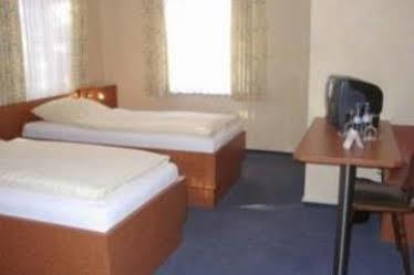 Hotel-Gaststatte Mutter Buermann Hemmingen  Εξωτερικό φωτογραφία